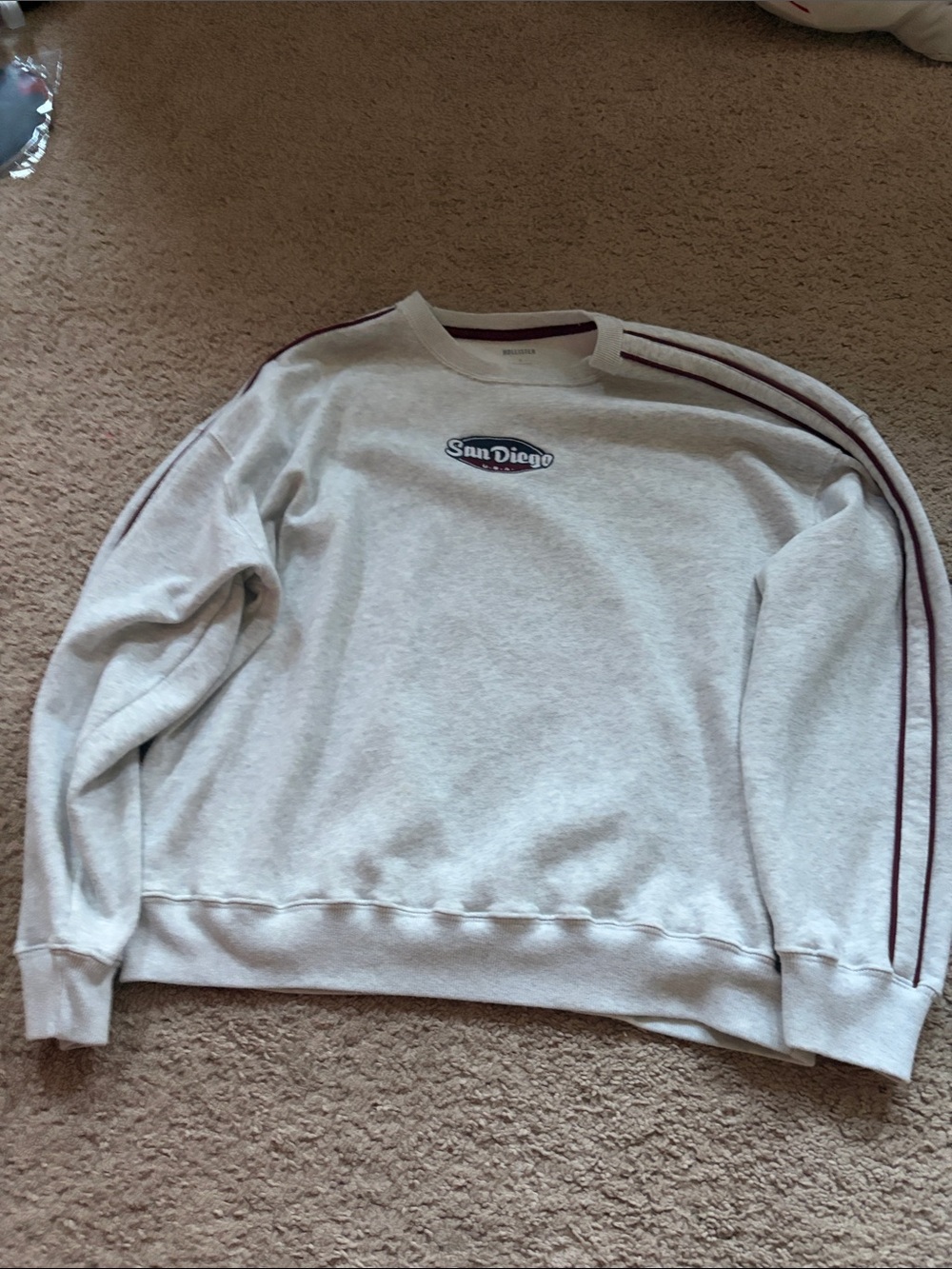 Hollister Light Gray Crewneck with Maroon Stripe Accents